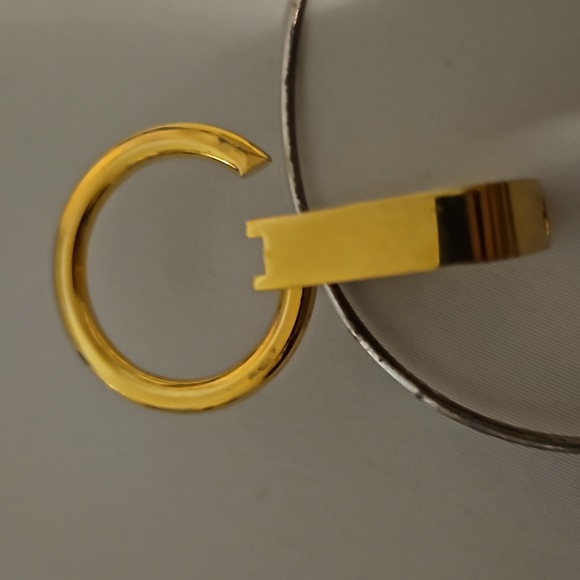 Vintage Goldtone T keychain - Picture 4 of 4